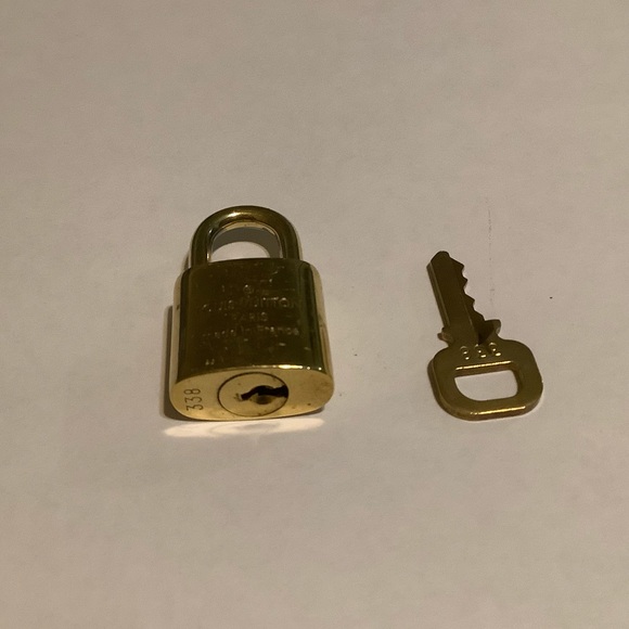 Louis Vuitton Lock and Key #338 - Picture 3 of 5